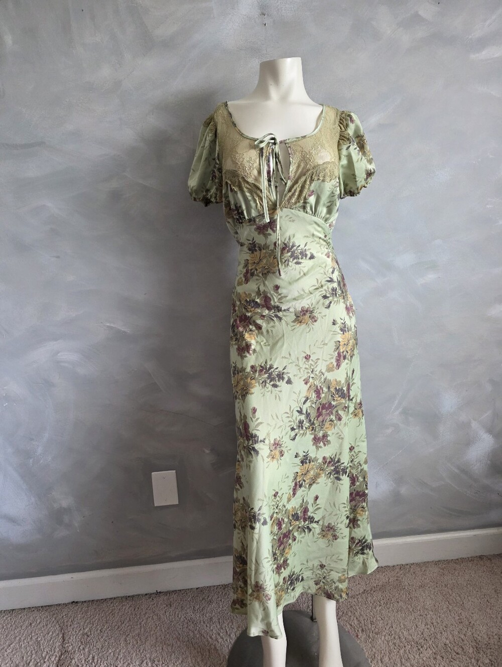 Kimchi Blue Romantic Sheer Lace Trim Satin Slip Maxi Dress NWT Sz S Whimsical